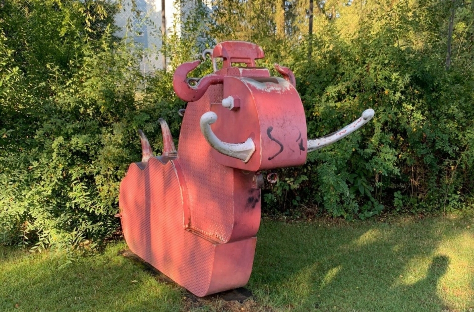 Stierdrache Pippaloff beim Spielplatz Hinterberg